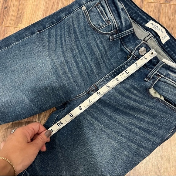 Abercrombie & Fitch Super Skinny Mid Rise Jean - Picture 5 of 8